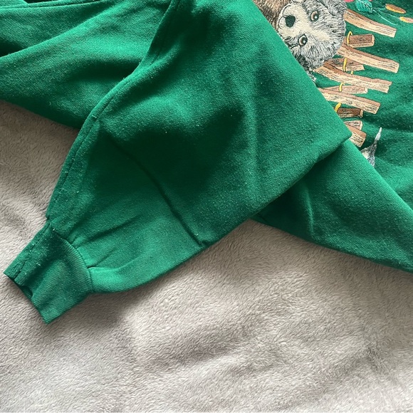 Graphic green sweater - Picture 9 of 9